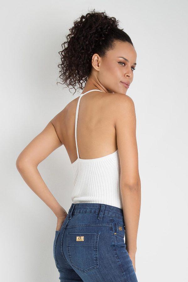 CAMISETA CON ESCOTE NADADOR