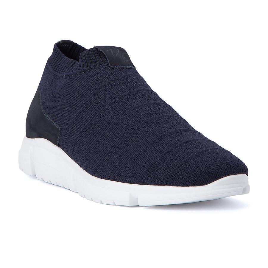 TENIS CON COSTURA Y CORDONES