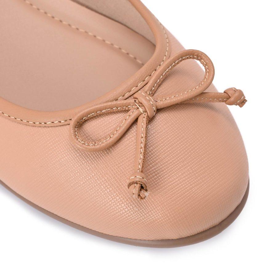 BALLERINA AVELLANA