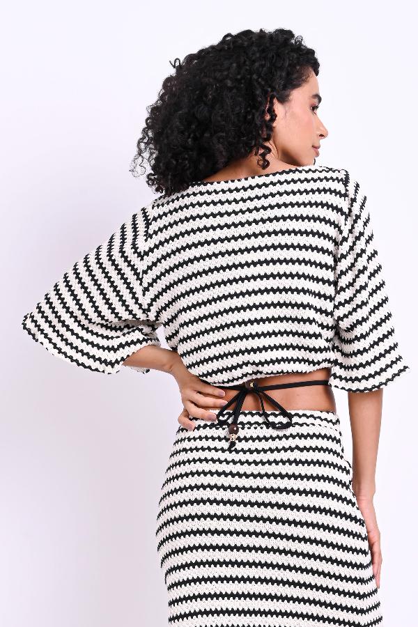 BLUSA CROPPED CON MANGA AMPLIA CARMEN STEFFENS VERANO 2023