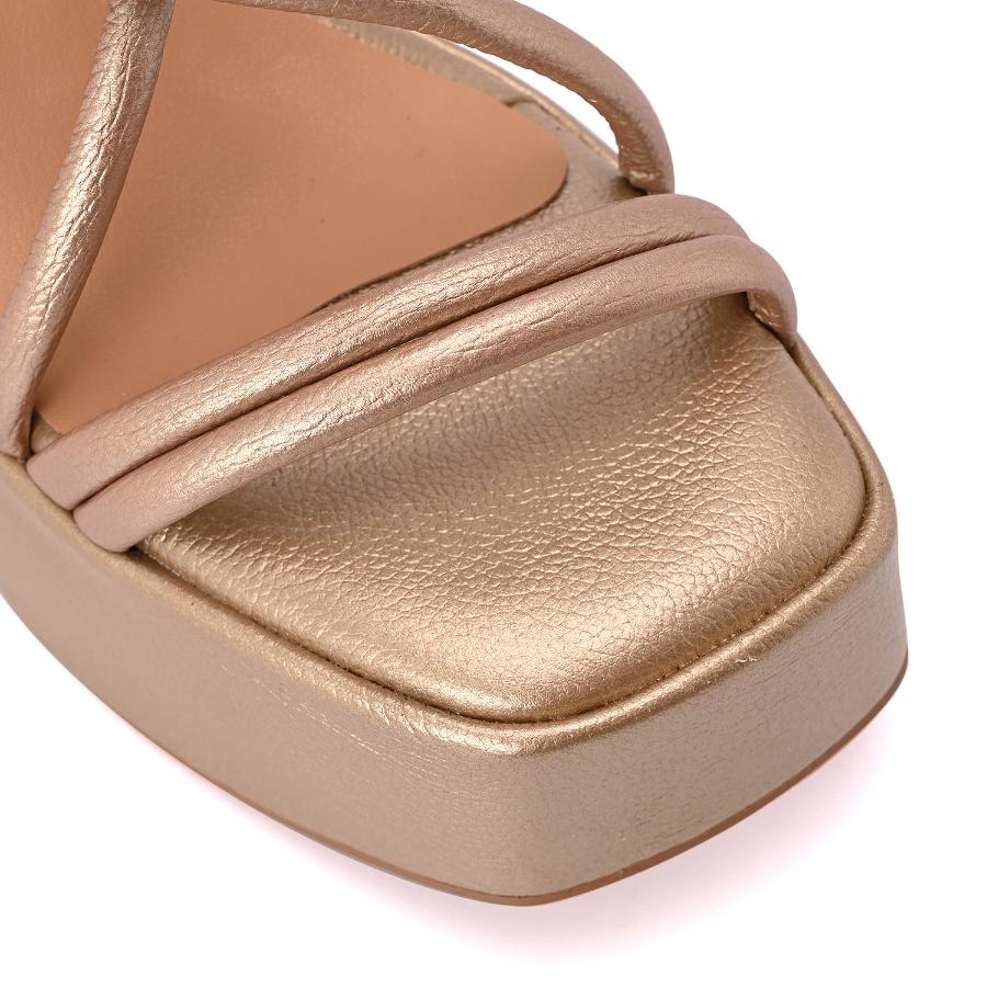 SANDALIA PLATAFORMA CARMEN STEFFENS ALTO VERANO 2023