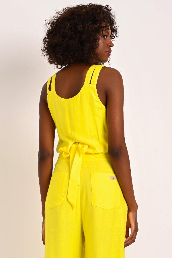 BLUZA CON AMARRACION