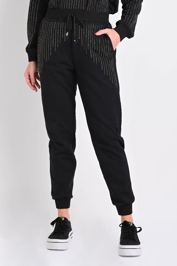 PANTALON JOGGER CON HOT FIX