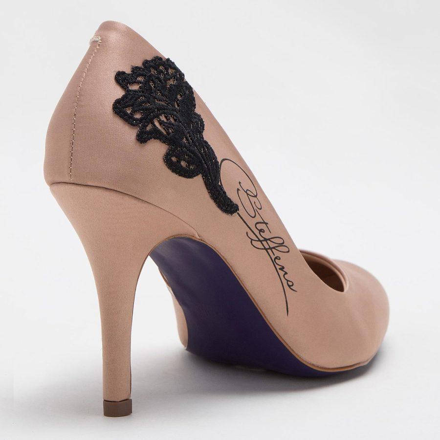 STILETTO 
