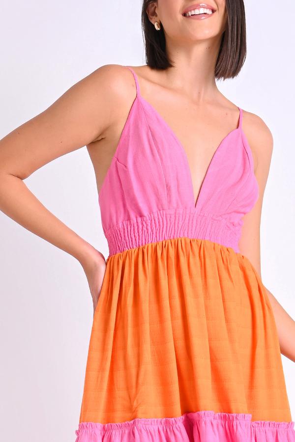 VESTIDO LONGO CON BARRA EN VOLANTES