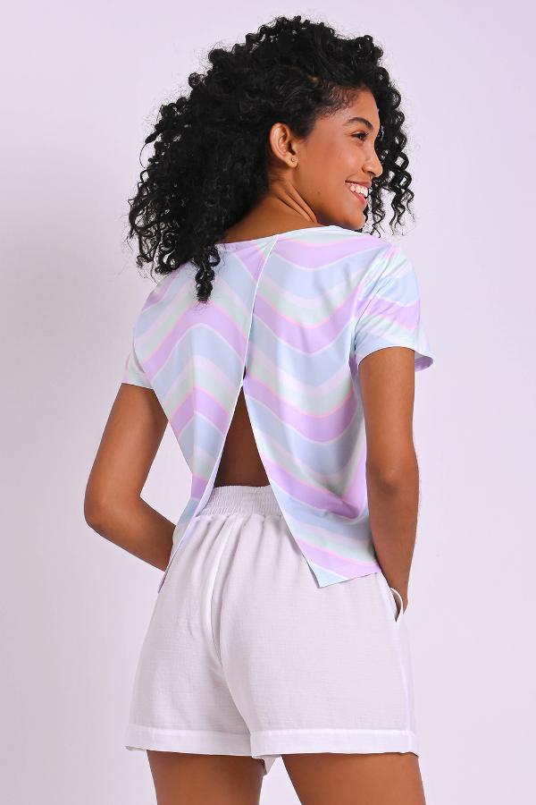 T-SHIRT BASICA CON APERTURAS ESPALDA