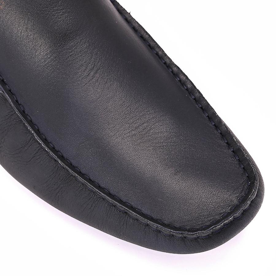 MOCASÍN CON COSTURAS