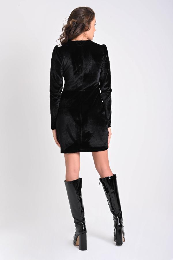 VESTIDO CON APLIQUES EN ESCOTE